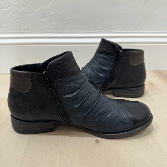 Remonte Black and Gray Ankle Booties - Picture 10 of 15